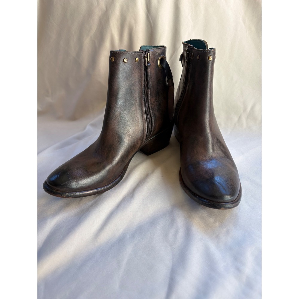 Roan by Bed Stu Brown Leather Studded Ankle Boots Women Size 7 Distressed Boho